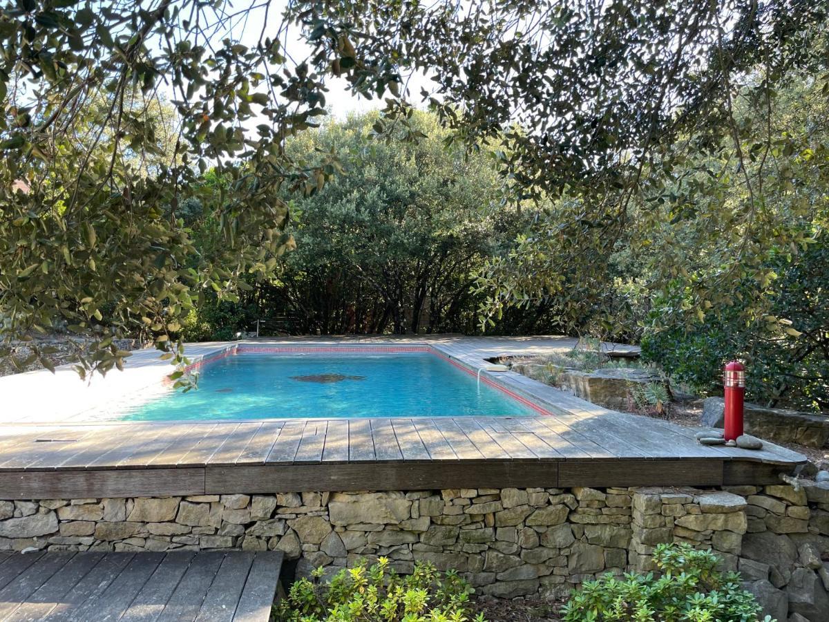 La Canopee Private Ecolodges Nîmes Extérieur photo