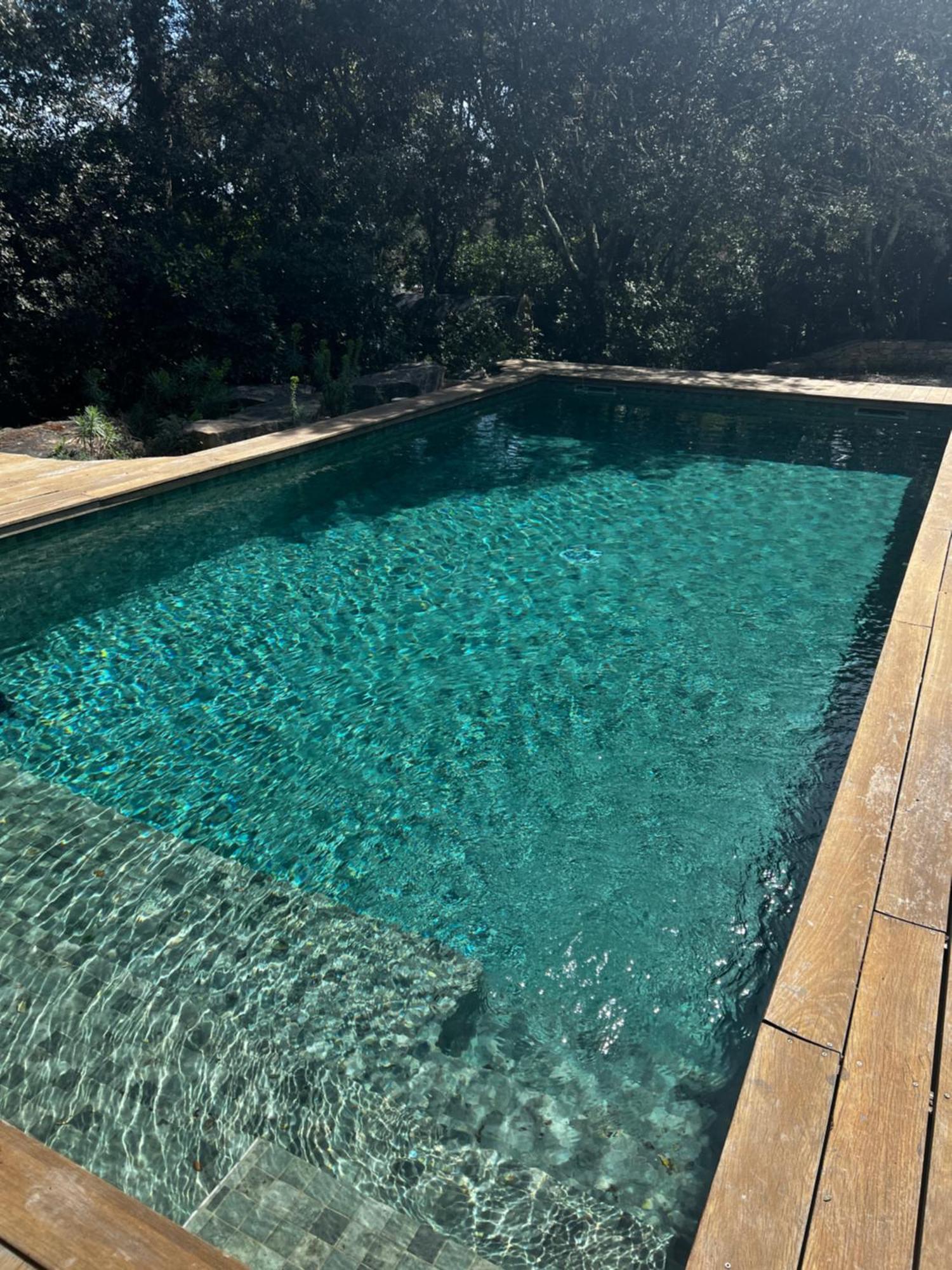 La Canopee Private Ecolodges Nîmes Extérieur photo