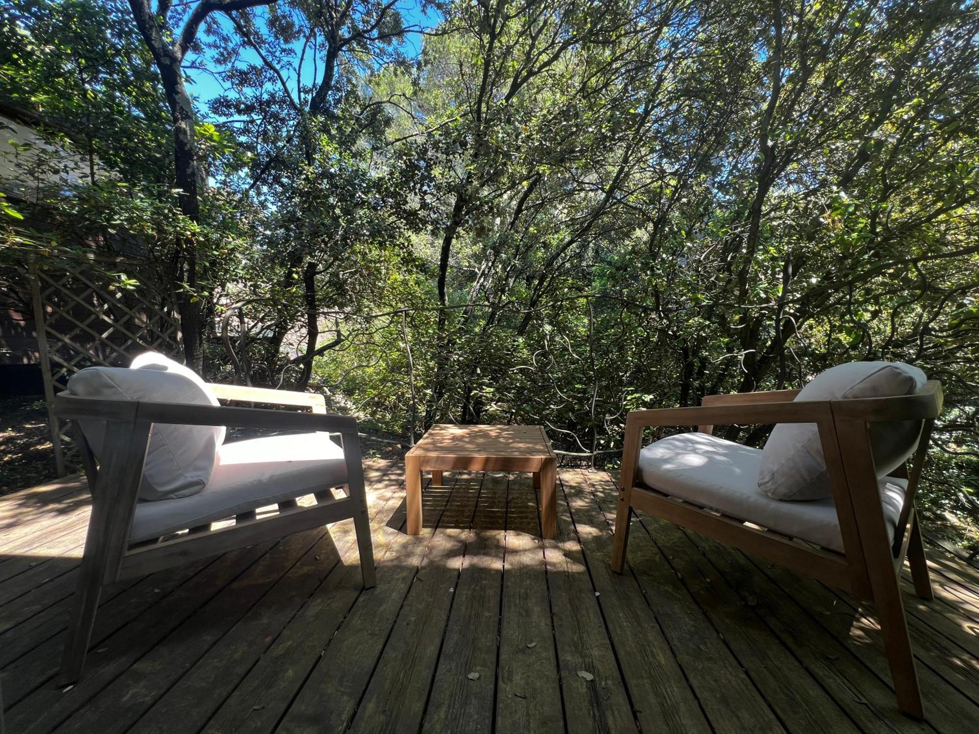 La Canopee Private Ecolodges Nîmes Extérieur photo